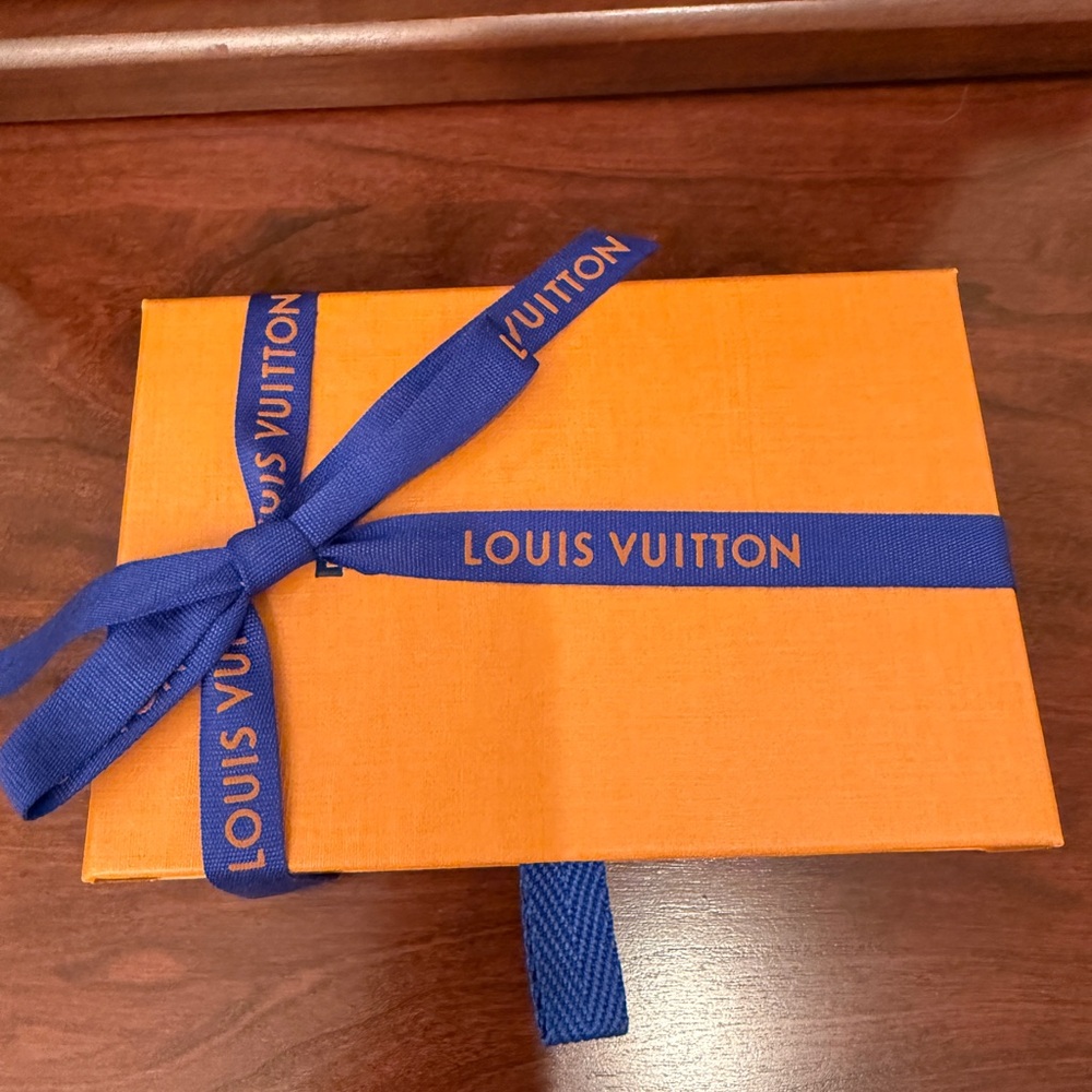 Louis Vuitton box and ribbon. Brand new.
